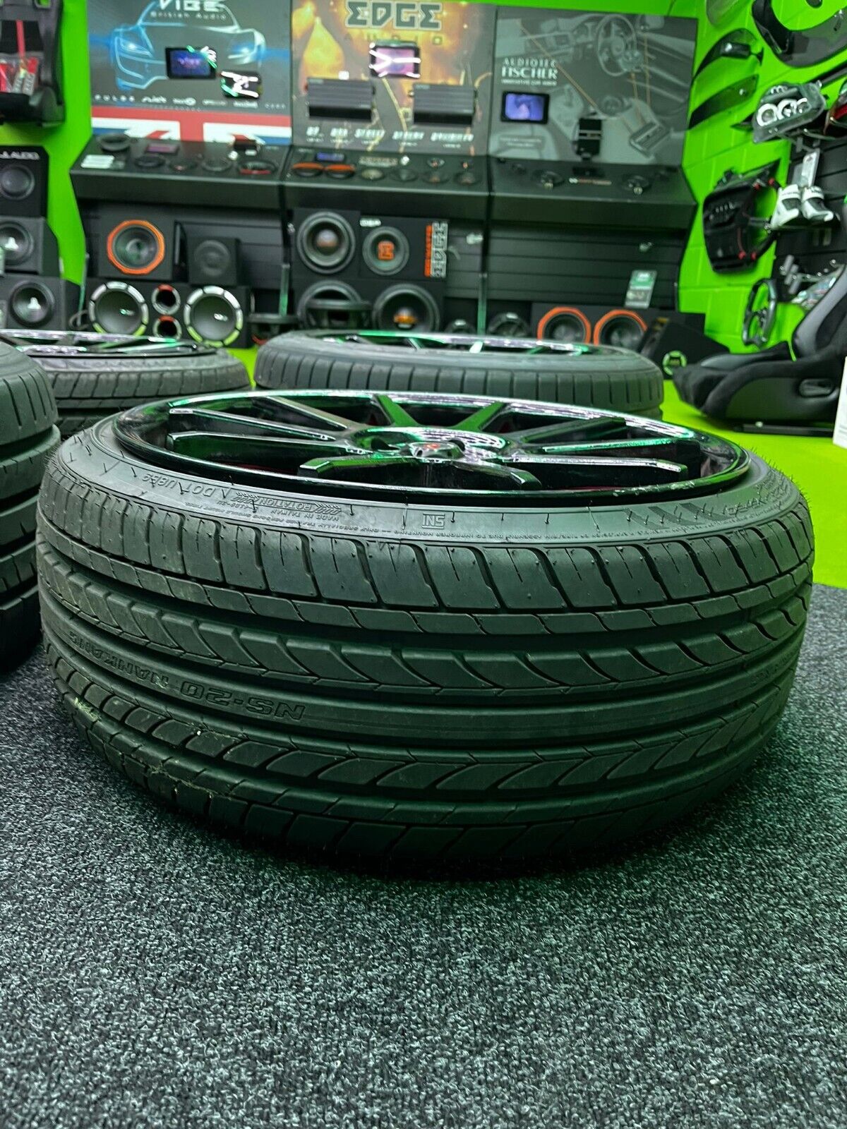 20" x 9j 5x112 66.6 Concaved Alloy Wheels (Curb damage) Mercedes