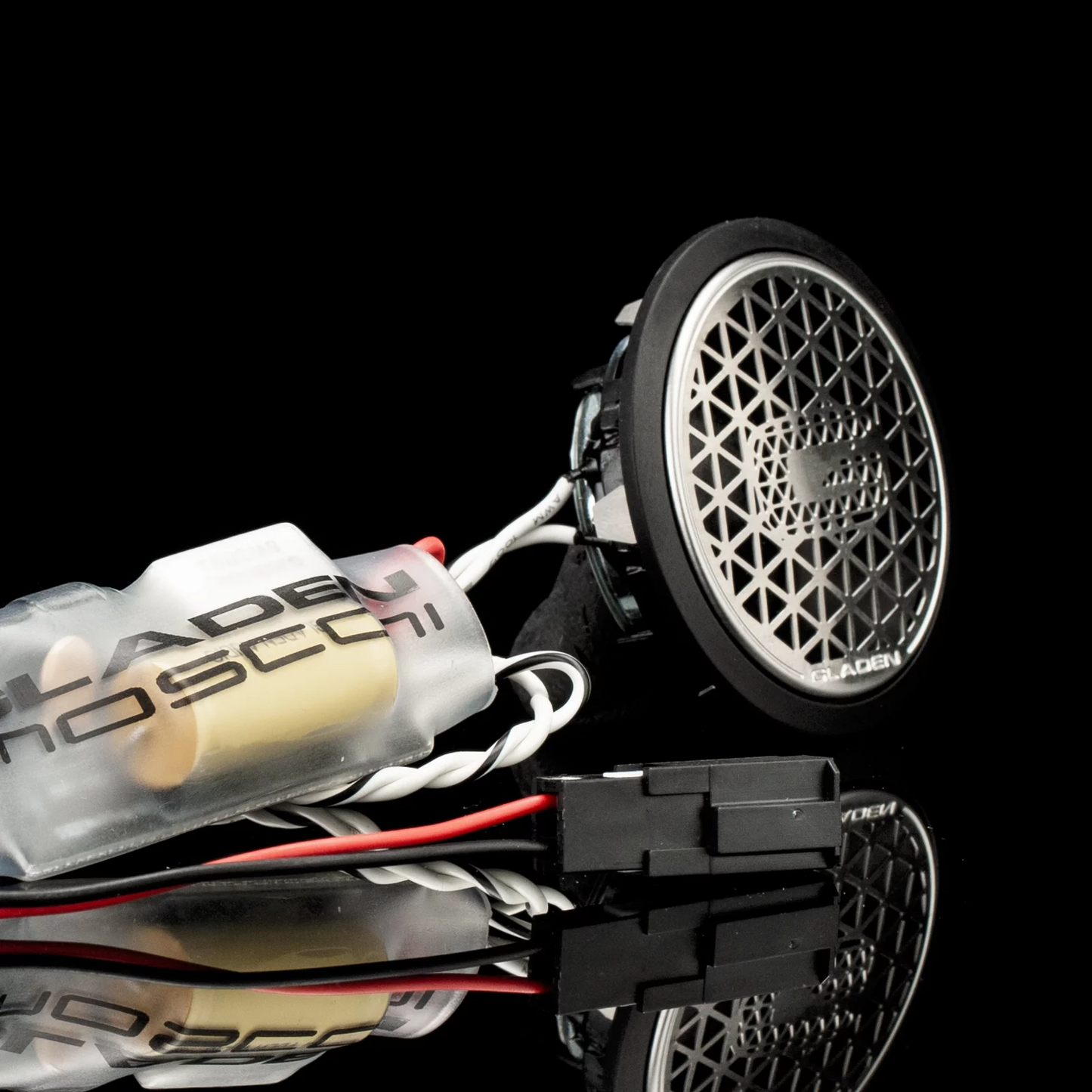 GLADEN ONE - FORD FOCUS MK3 2014 ONWARDS - SPEAKER UPGRADE KIT PLUG & PLAY