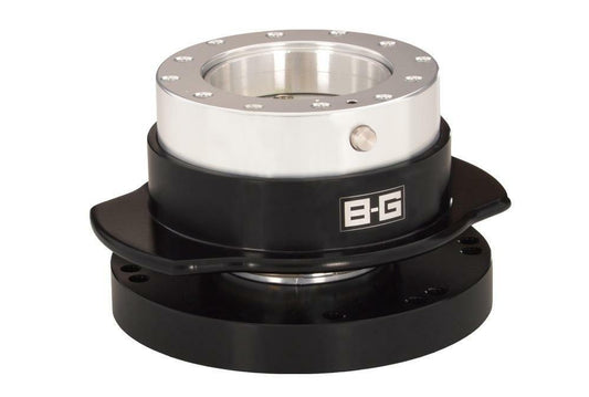 Brown & Geeson Quick Release Steering Wheel Adapter to fit Momo wheel to Classic
