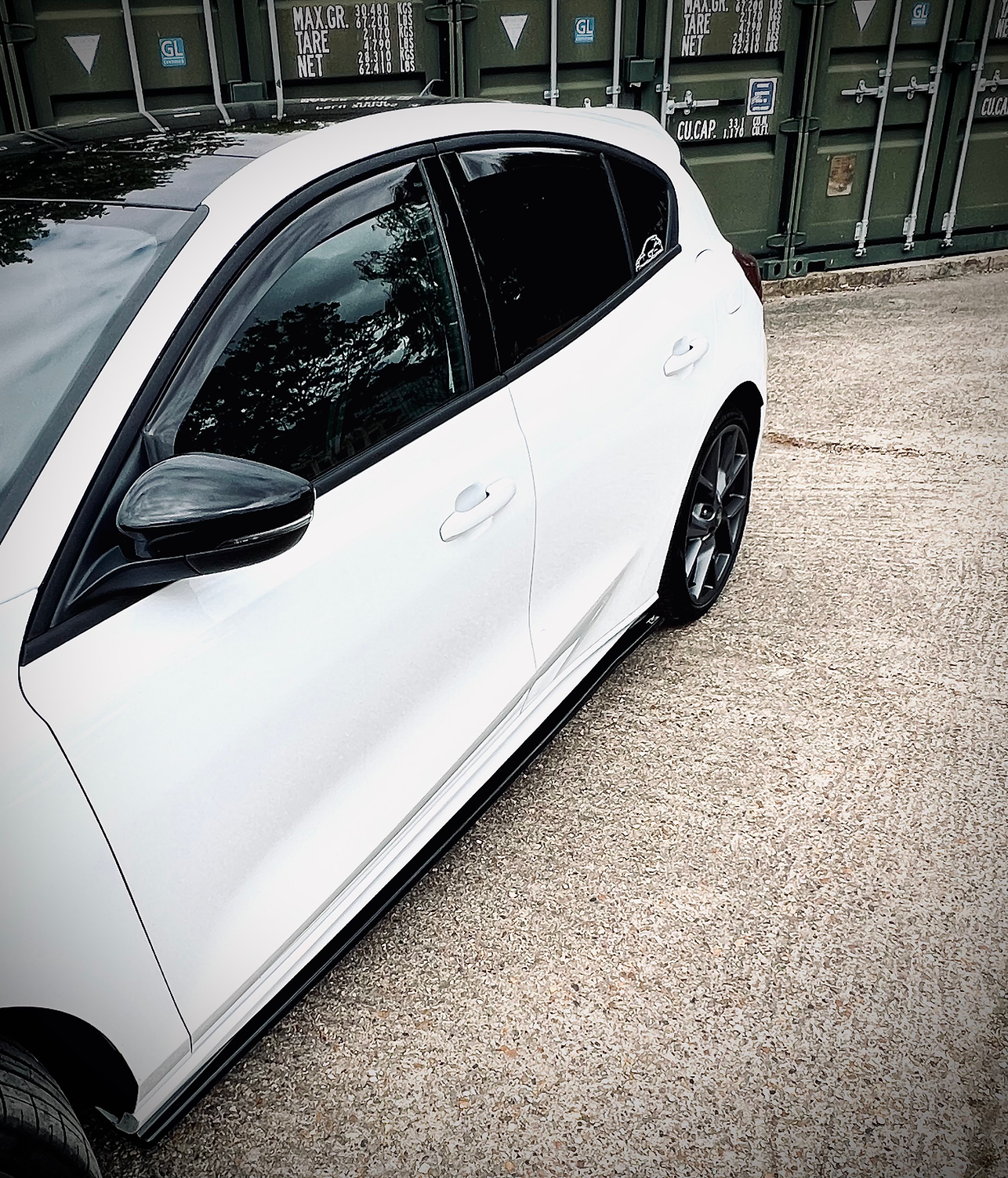 Ford Focus MK4.5 ST-Line - Side Skirt Splitters