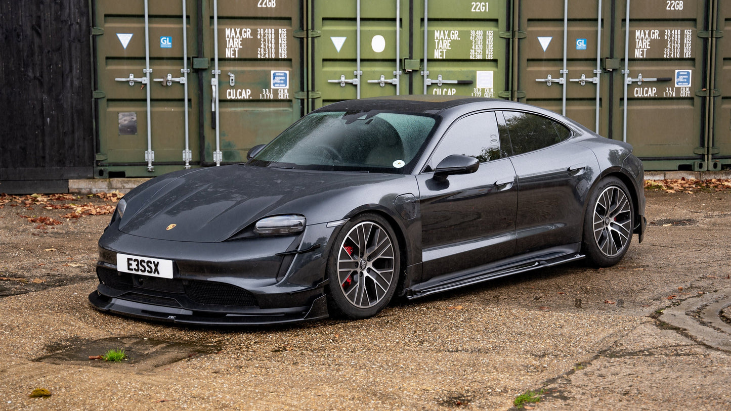 Porsche Taycan Pre Facelift - Side Skirt Splitters