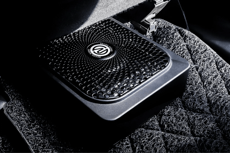 slim amplified underseat car subwoofer & wiring kit 8-inch (200mm) 550W RECOIL