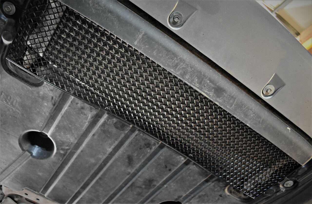 Zunsport Oil Cooler Grille for BMW G87 M2