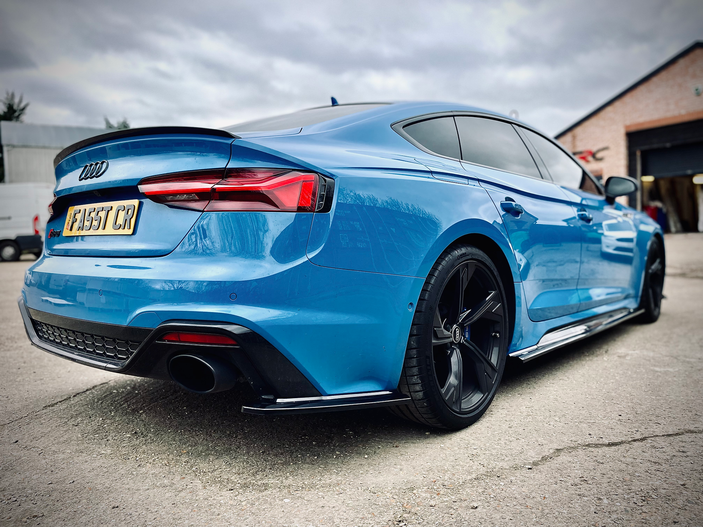 Audi RS5 B9.5 Sportback - Side Skirt Splitters