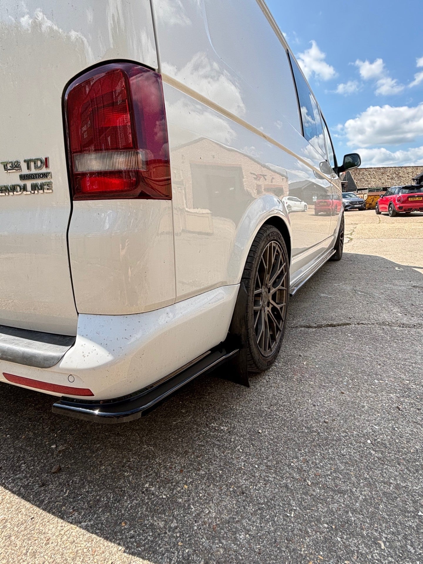 Volkswagen Transporter T6 Non-Sportline Long Wheelbase - Rear Spats