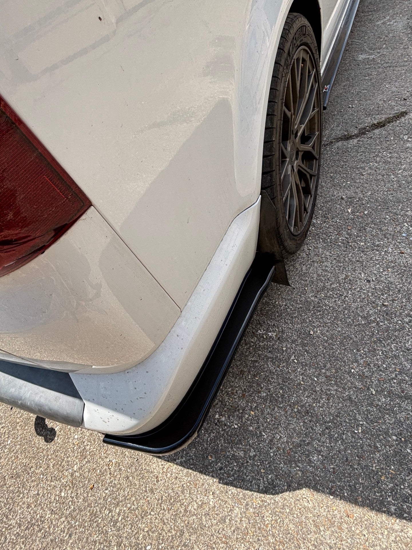 Volkswagen Transporter T5 ABT Long Wheelbase - Rear Spats